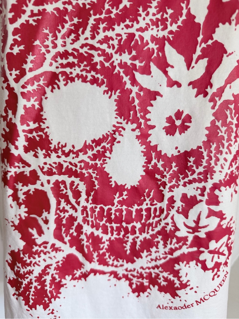 Designer Alexander McQueen White Red Skull T-Shirt Large - Picture 2 of 6